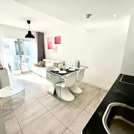 Apartment Cozy Flat With Amazing Roof In Corralejo