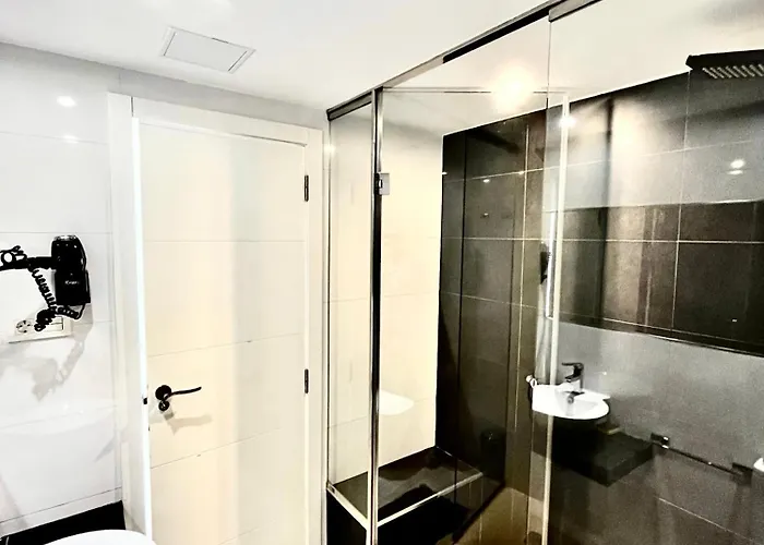 Cozy Flat With Amazing Roof In